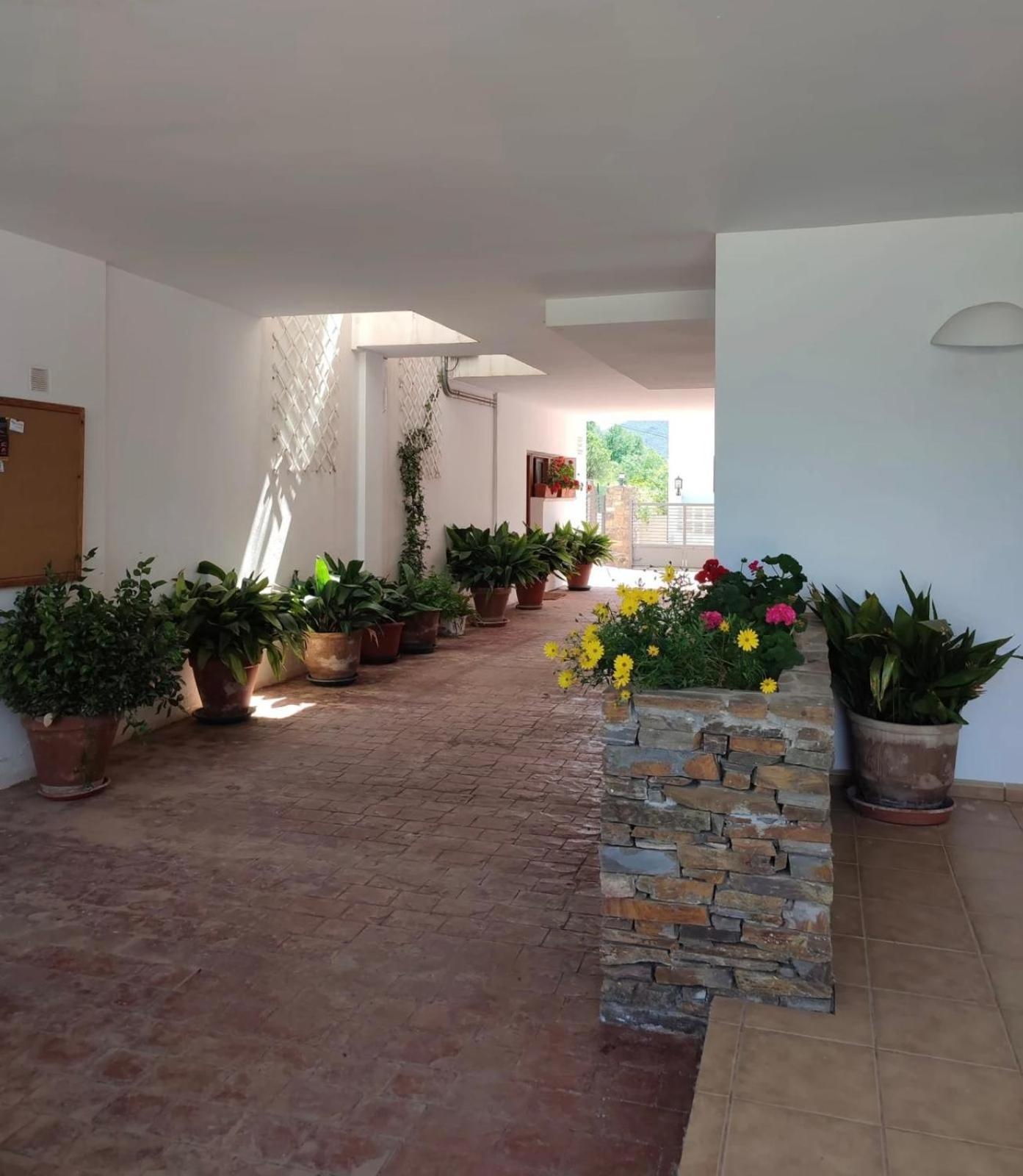 El Domingo En El Valle Fondón المظهر الخارجي الصورة